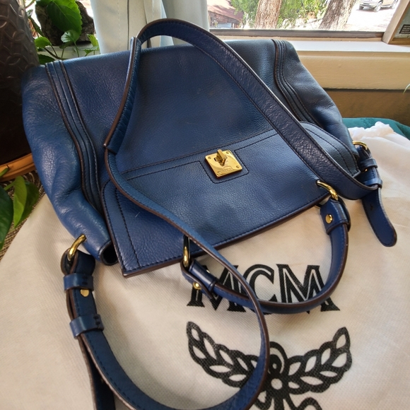 *SOLD* MCM Leather Crossbody Shoulderbag VGC W/ Dustbag - Picture 6 of 12